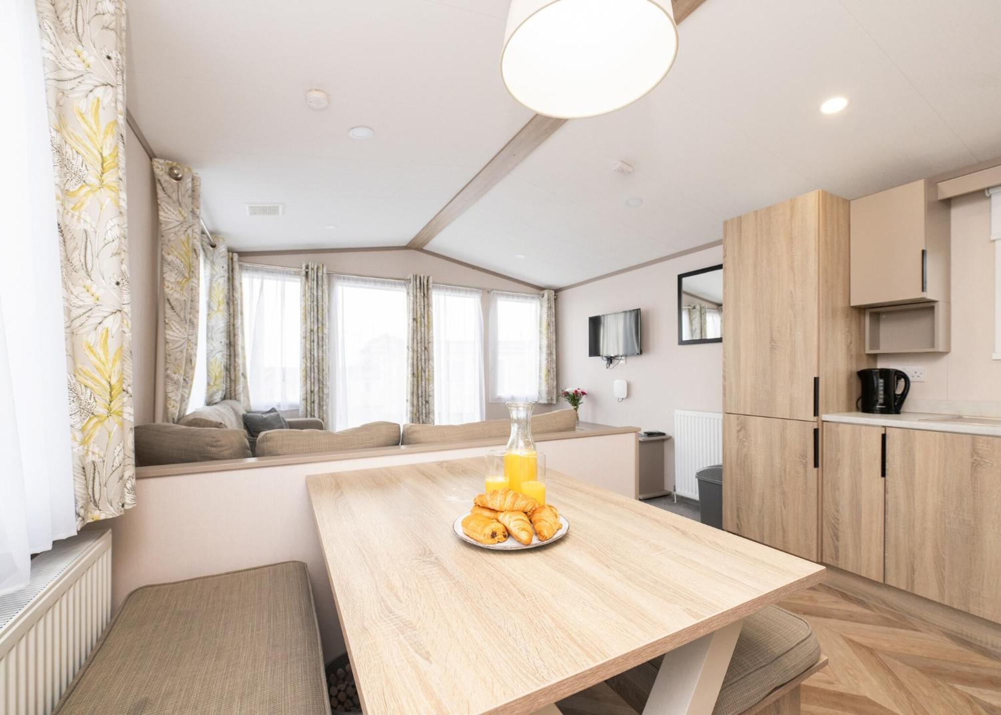 Tencreek Looe Room photo